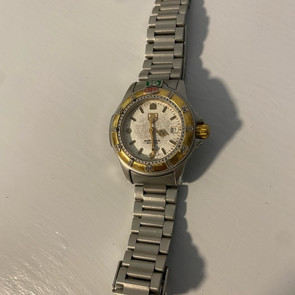 Used - Picture 2 of 3